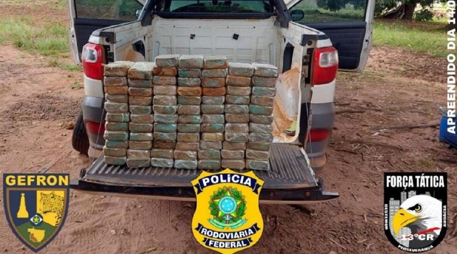 Operação conjunta entre Policia Militar Gefron e PRF resulta na apreensão de 80 Kg de cocaina 1