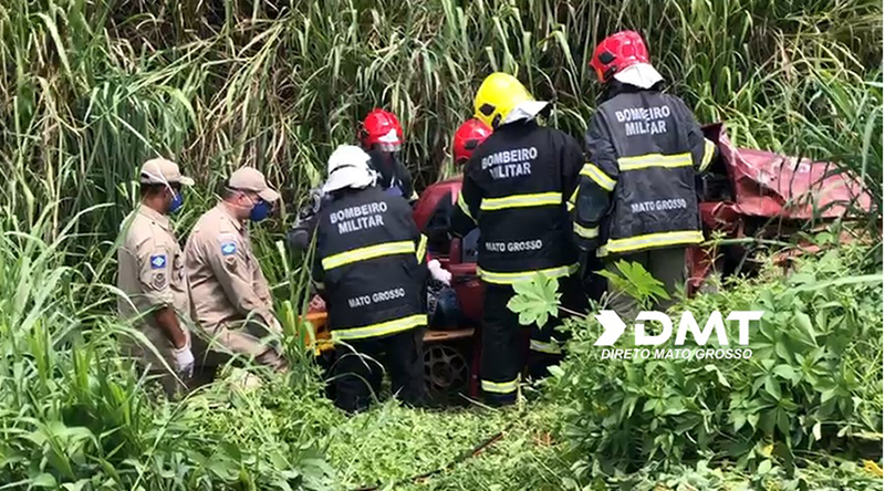 Momento do atendimento do corpo de bombeiros