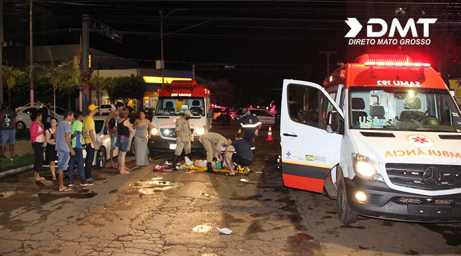 Momento em que o Samu prestava socorro as vítimas - Foto: Márcio Moura/Direto MT