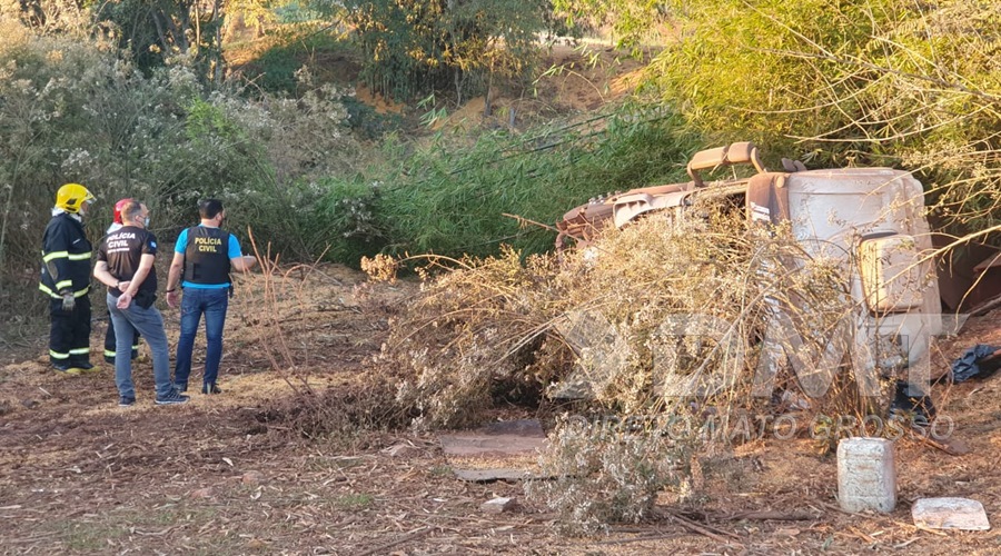 Motorista morre após perder o controle de carreta e capotar na MT 130 próximo a Rondonópolis 1