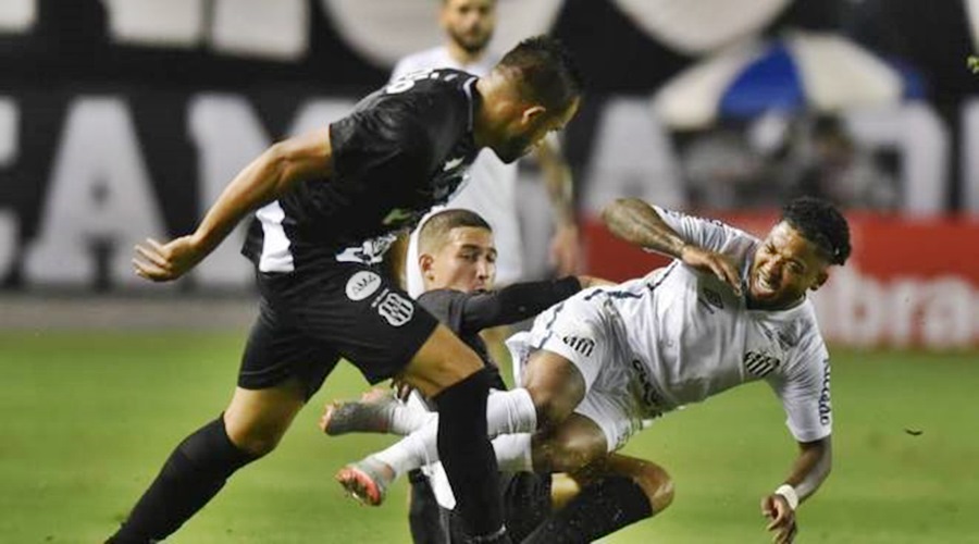 Ponte Preta vira sobre o Santos na Vila e encara Palmeiras na semifinal 1