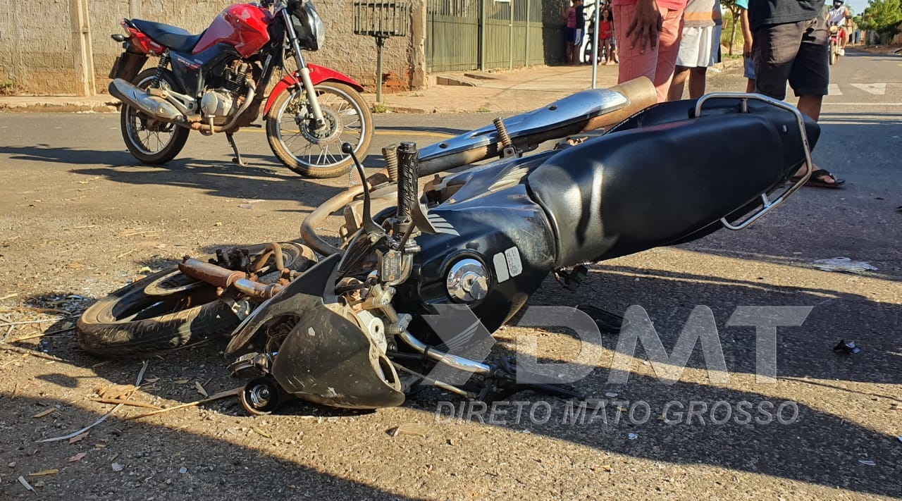 Acidente entre carro e moto deixa adolescente ferido 1