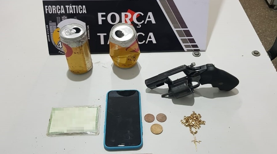 Polícia Militar prende dois e apreende mais uma arma de fogo 1