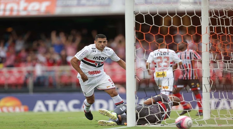 São Paulo é surpreendido e perde para o Bragantino em jogo de 5 gols 1