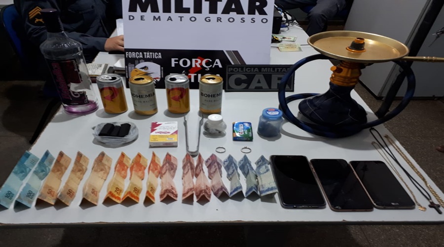 Polícia Militar acaba com festa onde participavam menores e era regada a droga e bebida alcoólica 1