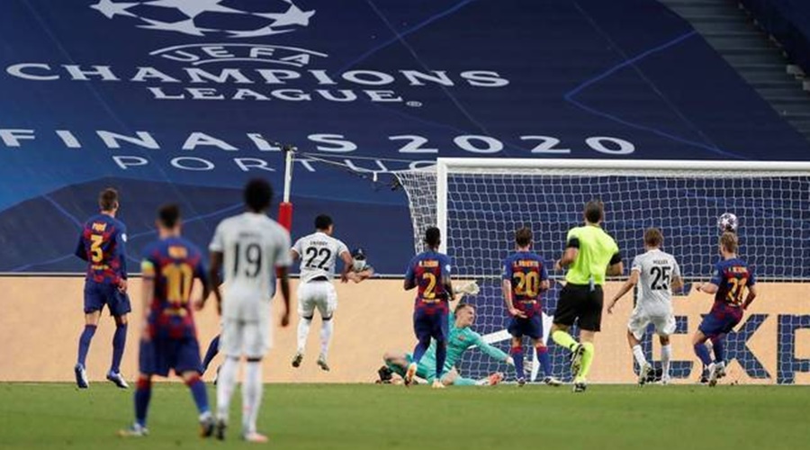 Bayern humilha Barcelona e avança à semifinal da Champions League 1