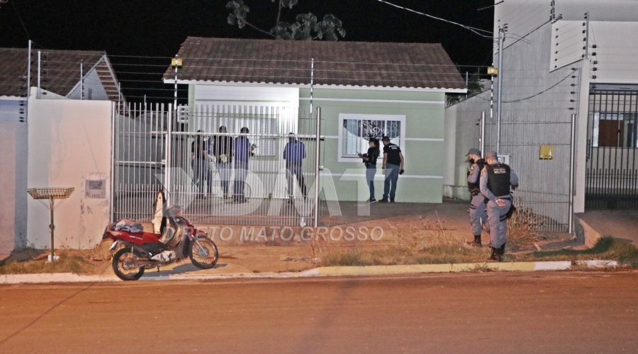 Dois homens foram mortos no bairro João Morais em Rondonópolis com tiros de 9mm e fuzil 762 1