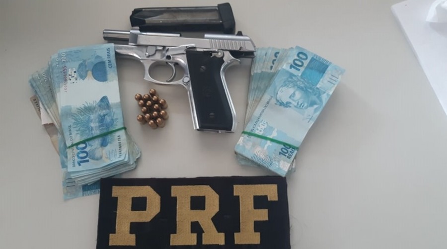 PRF prende motorista com pistola, sem porte para o armamento 1