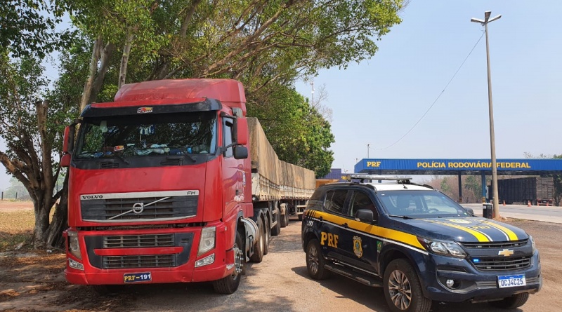 PRF recupera carreta roubada em Cuiabá/MT 1