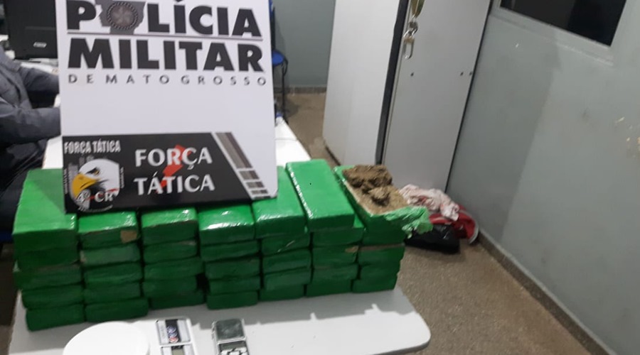 Policia Militar apreende 35 tabletes de maconha em residência abandonada no Dom Osório 1