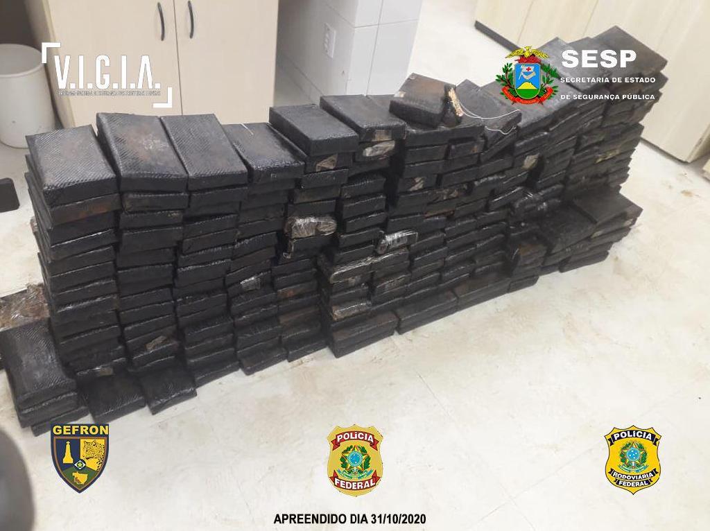 Forças de segurança apreendem mais de 400 kg de cocaína 1