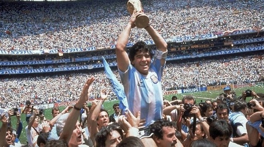 Morre o mito Diego Maradona, maior ídolo do futebol argentino 1