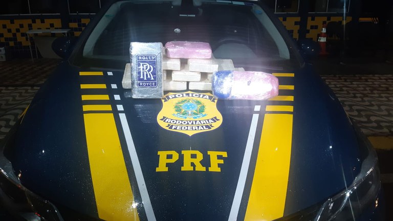 PRF apreende 12 kg de cocaína e 1 kg de pasta base em Rondonópolis/MT 1