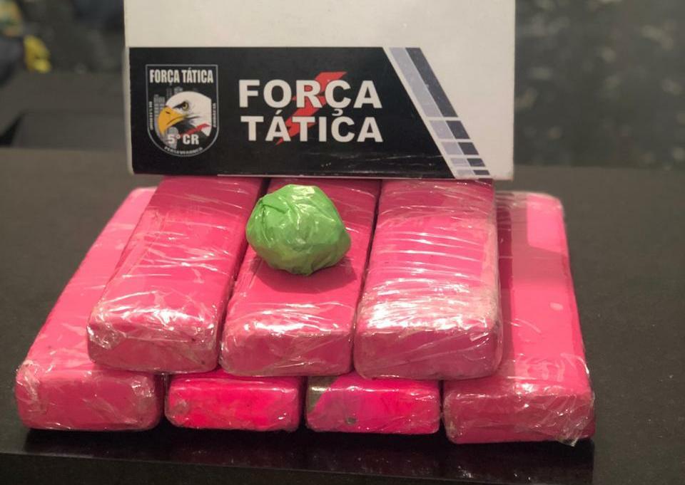 Força Tática prende idoso com facão e mala com 7 kg de maconha 1