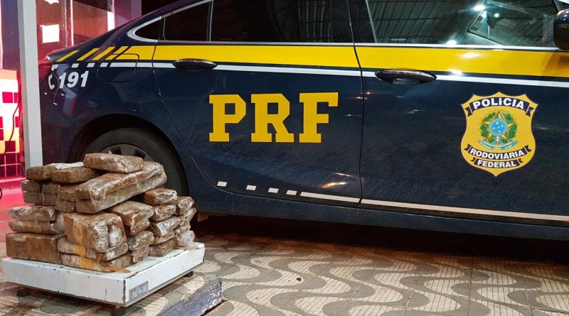 PRF prende dois jovens com 24,3 kg de maconha em Rondonópolis/MT 1