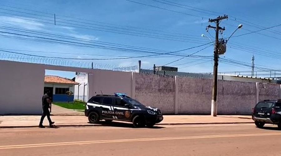 Seis pessoas são presas em flagrante na tentativa de levar drogas à unidade prisional do município 1