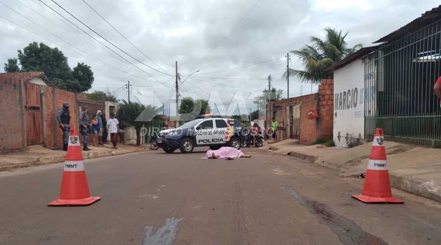 Dono de bar é morto a tiros no meio da rua no bairro Ana Carla em Rondonópolis 1