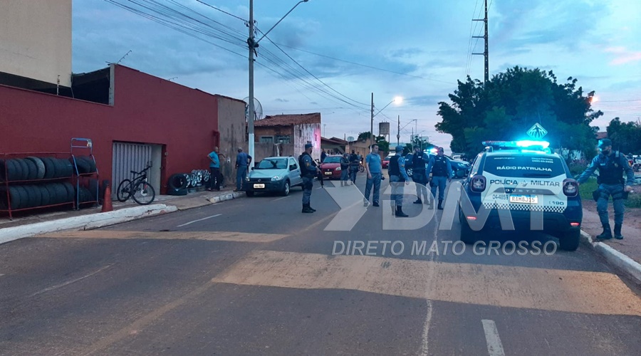 Policial de folga chega em estabelecimento no momento que ocorria roubo reage e atira em um dos bandidos 1