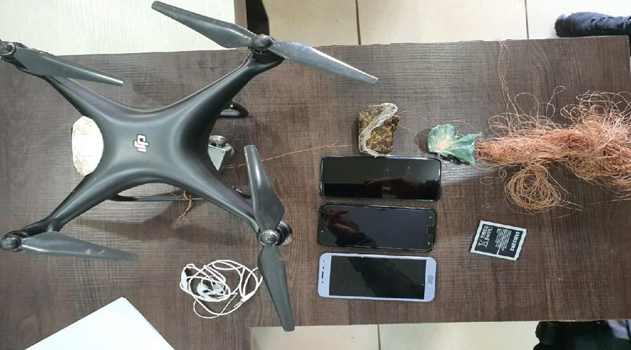 Policiais Penais da Mata Grande fazem mais uma apreensão de drone, celulares e drogas 1