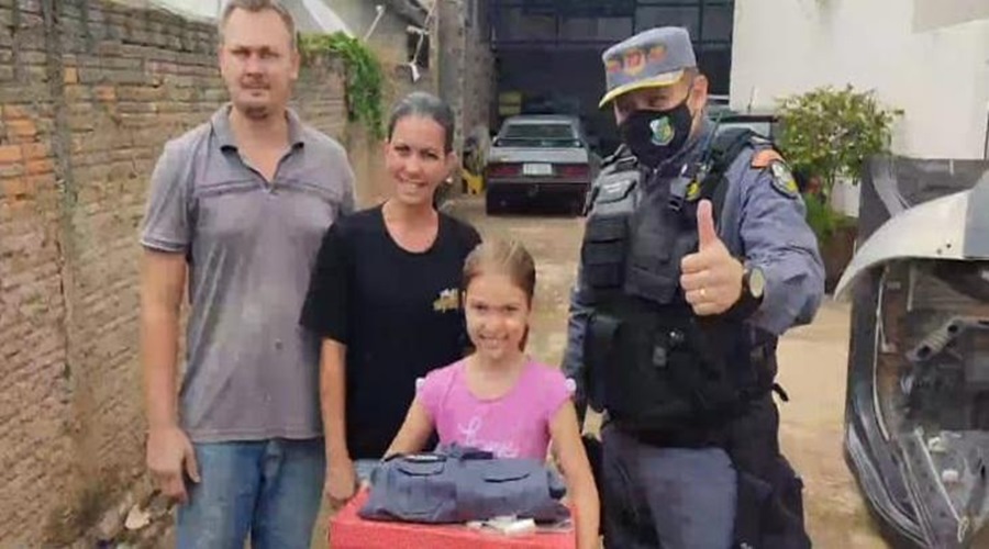 Estudante ganha fardamento para viver ‘Dia de Policial Militar Mirim’ em Alta Floresta 1