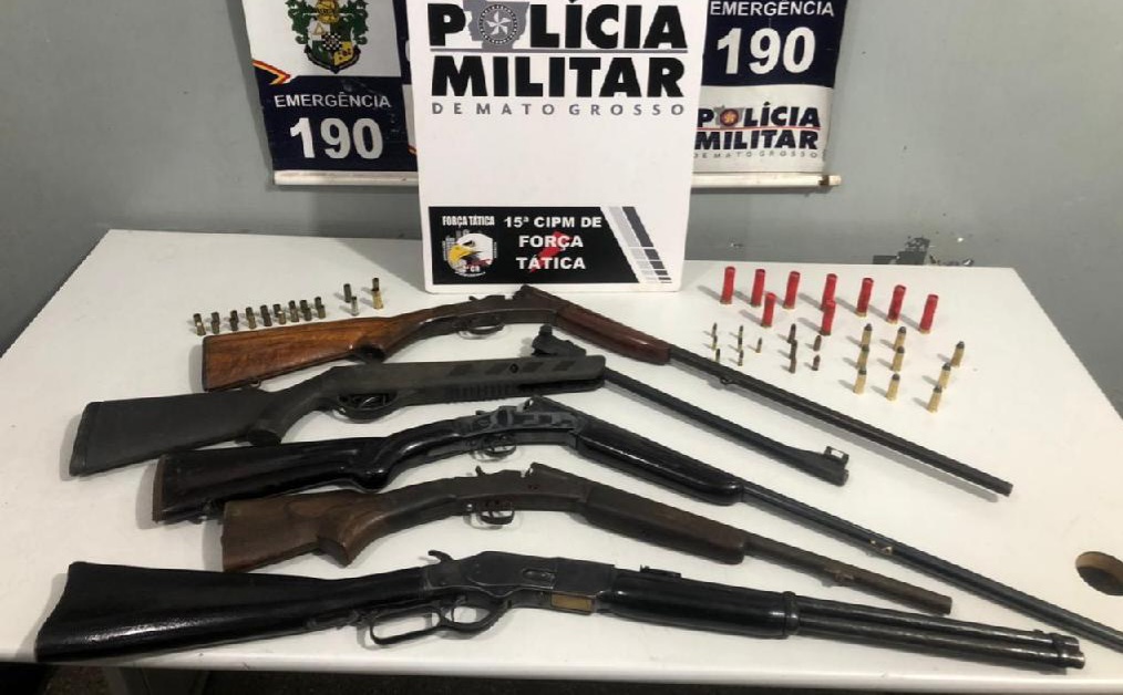 Força Tática prende suspeito com cinco armas de fogo e munições em VG 1