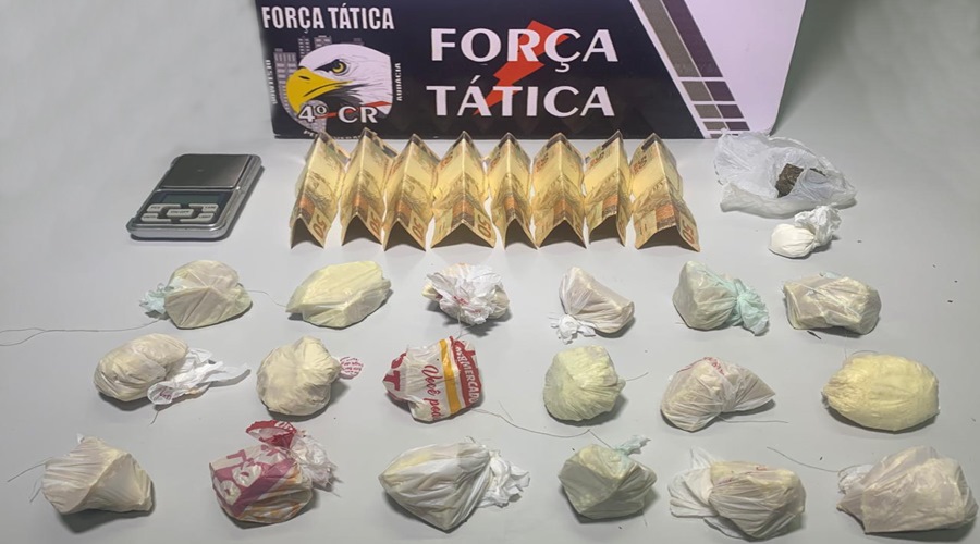 PM prende em flagrante homem por tráfico de drogas e apreende cerca de meio quilo de pasta base de cocaina 1