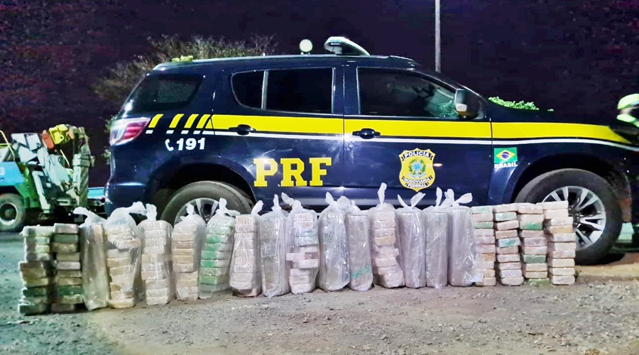 PRF em Mato Grosso apreende mais de 200 Kg de Cocaína escondida em estrutura de veículo 1