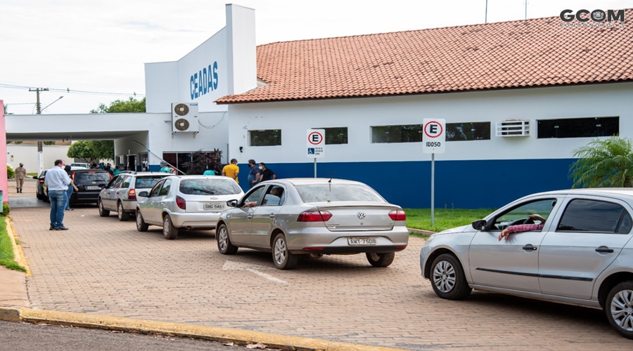 Idosos vacinam em sistema Drive-thru neste sábado e domingo 1