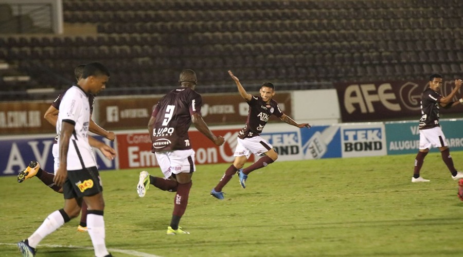 Ferroviária supera Corinthians de virada por 2 a 1 1