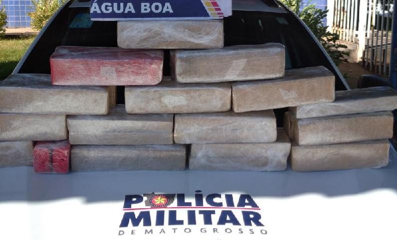 PM intercepta mulher com 31 tabletes de maconha em terminal rodoviário de Água Boa 1