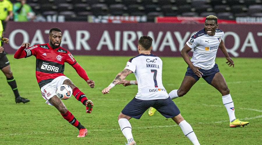 Flamengo arranca empate com LDU e se classifica na Libertadores 1