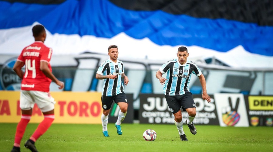 Grêmio empata com o Inter e conquista tetracampeonato do Gauchão 1