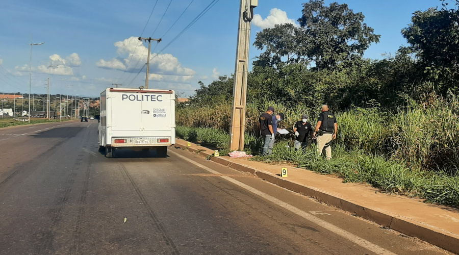 Rapaz de 18 anos morre após perder o controle de moto e colidir em poste na BR 364 em Rondonópolis 1