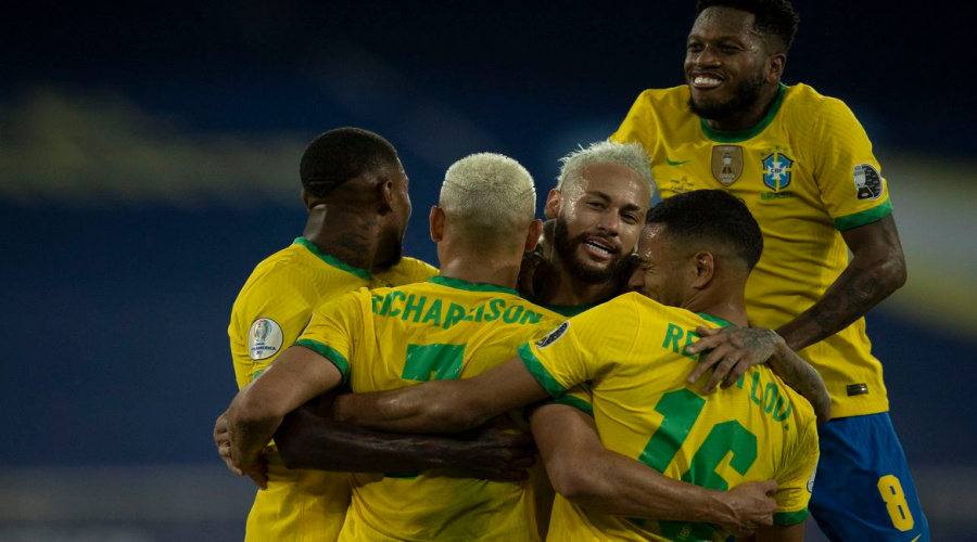 Brasil goleia seleção peruana e segue 100% na Copa América 1