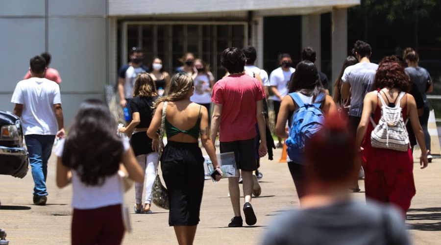 Enem: candidatos têm até sexta-feira para pedir isenção de taxa 1