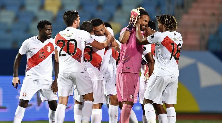 Peru vence Colômbia e mantém Brasil na ponta do Grupo B 1