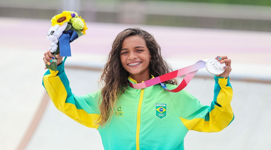 Rayssa Leal, a Fadinha, fatura prata no skate street em Tóquio 2020 1