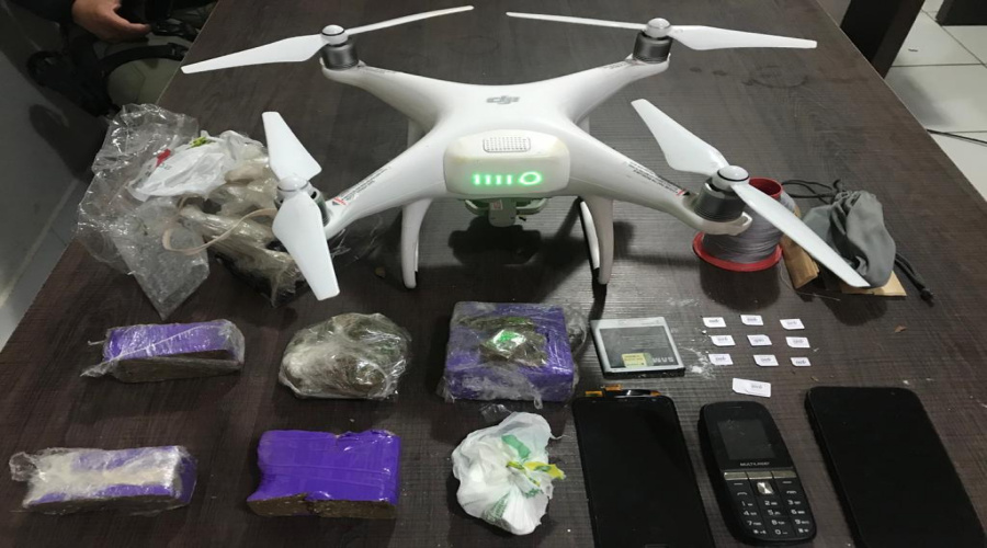 Policiais penais apreendem drone, drogas e celulares que seriam transportados para dentro da Mata Grande 1