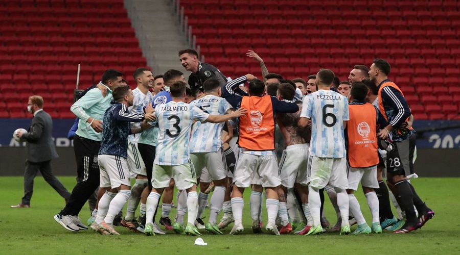 Com vitória nos pênaltis, Argentina alcança final da Copa América 1