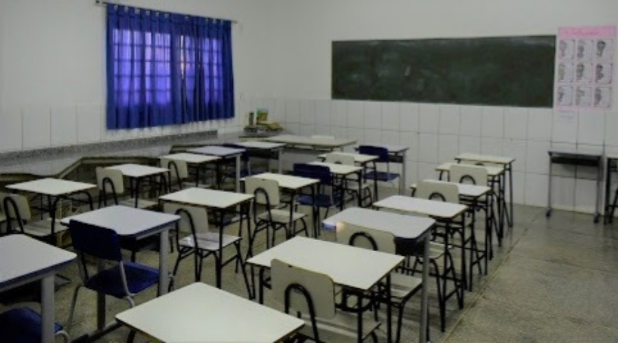 Escolas da rede municipal de ensino retomam as aulas presenciais nesta terça-feira 1