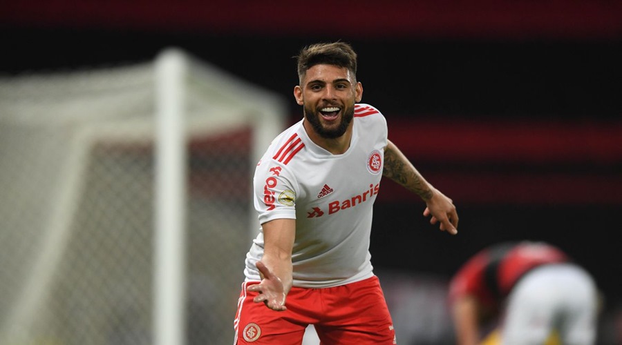 Com 3 de Yuri Alberto, Internacional goleia Flamengo por 4 a 0 1