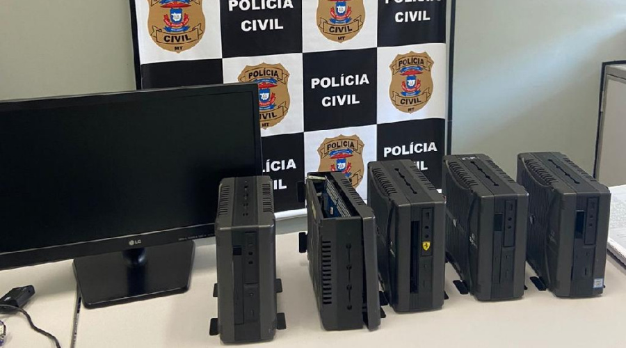 Polícia Civil prende em flagrante duas pessoas que comercializavam computadores furtados do Estado 1