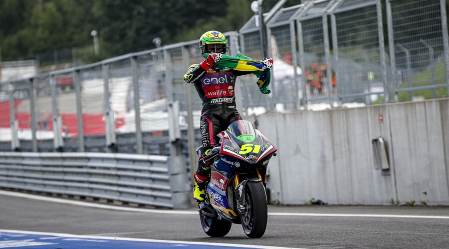 Eric Granado corre para ser primeiro campeão mundial do país na moto 1