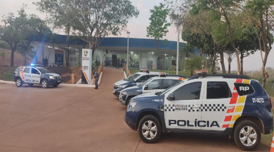 Homem é preso após ser flagrado arrastando cachorro pelo Centro Político Administrativo em Cuiabá 1