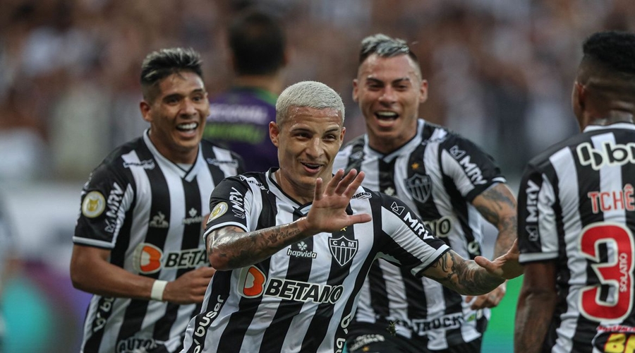 Galo bate o América e se mantém firme na ponta do Brasileirão: 1 a 0 1