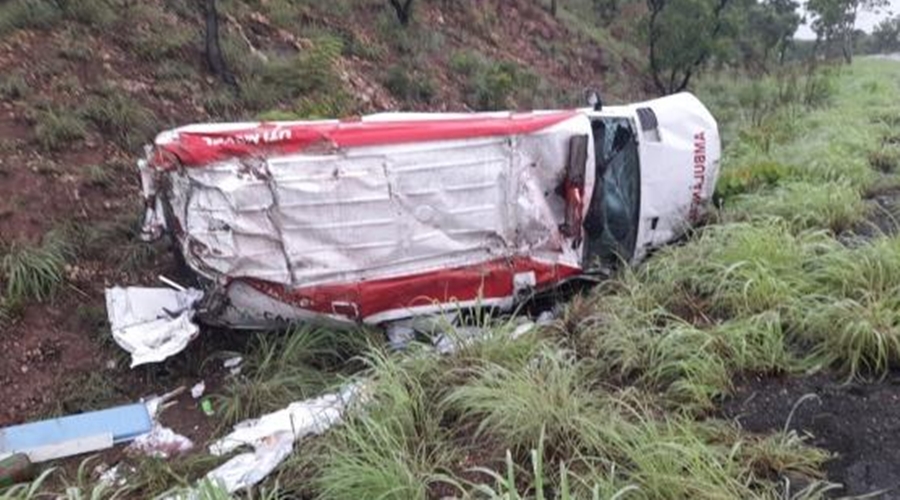 Acidente com ambulância deixa um morto e dois ferido no interior de MT 1