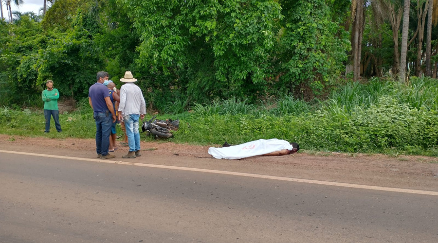 Duas motocicletas colidem de frente no Anel Viário em Rondonópolis e duas pessoas morrem 1