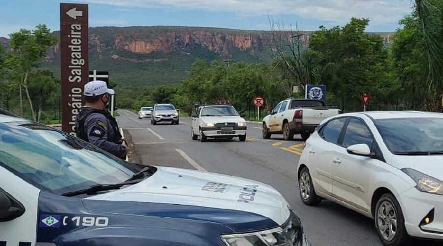 PM prende 12 pessoas, nove por embriaguez ao volante e aplica mil autos de infração 1