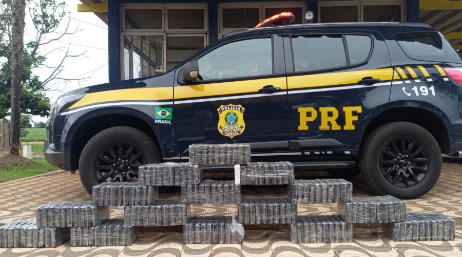 Caminhoneiro é preso em Alto Garças transportando grande quantidade de cocaína na boleia do caminhão 1