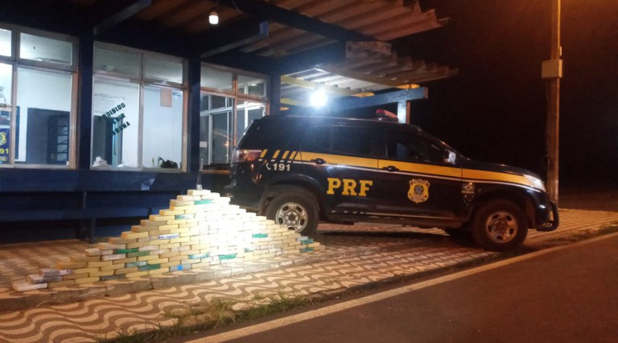 PRF apreende 140 kg de cocaína em Alto Garças-MT 1